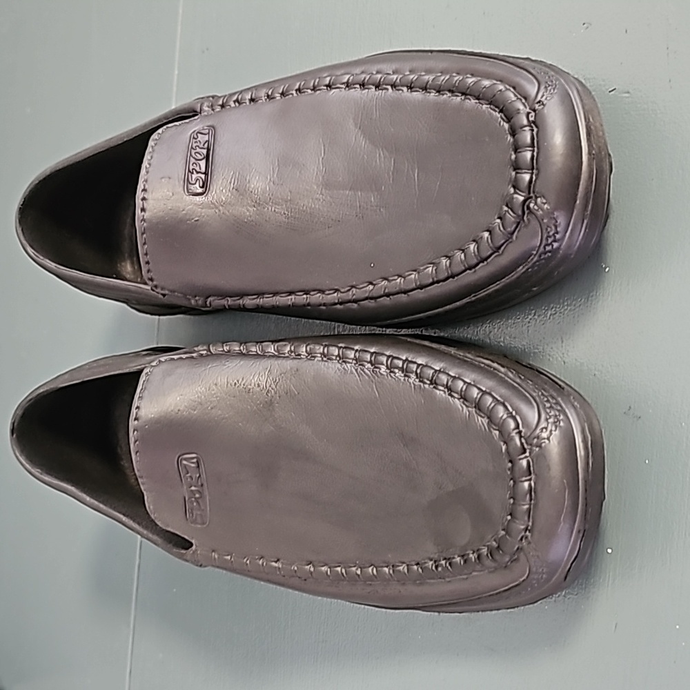 Spor7 mens rubber shoes Supper light weight Size 42(9) look like leather…